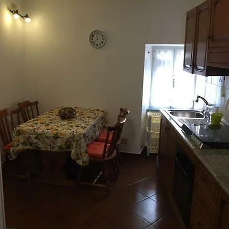 Casa Per Vacanze Ranzo-Borgo